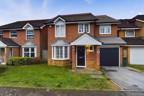 4 bedroom detached house for sale - Maidenbower, Crawley