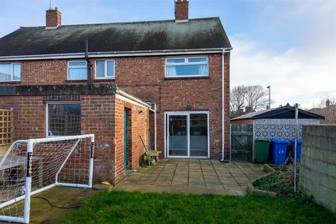 3 bedroom semi-detached house for sale, Kirkfield Road, WITHERNSEA