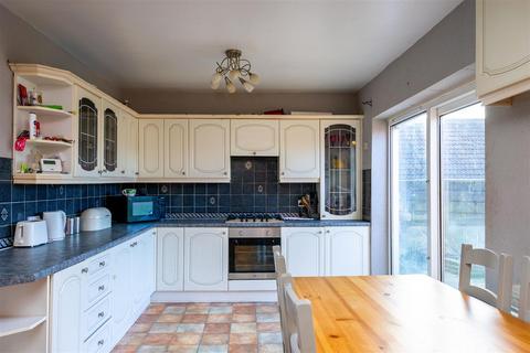 3 bedroom semi-detached house for sale, Kirkfield Road, WITHERNSEA