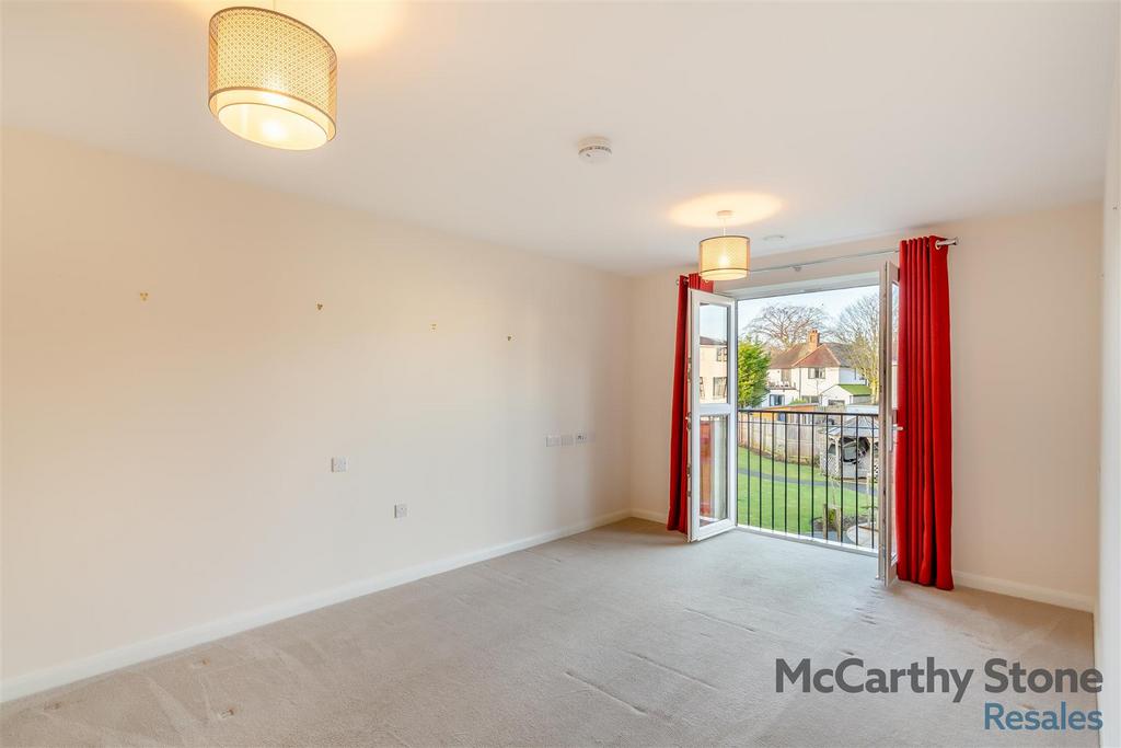 8633338-interior06.jpg