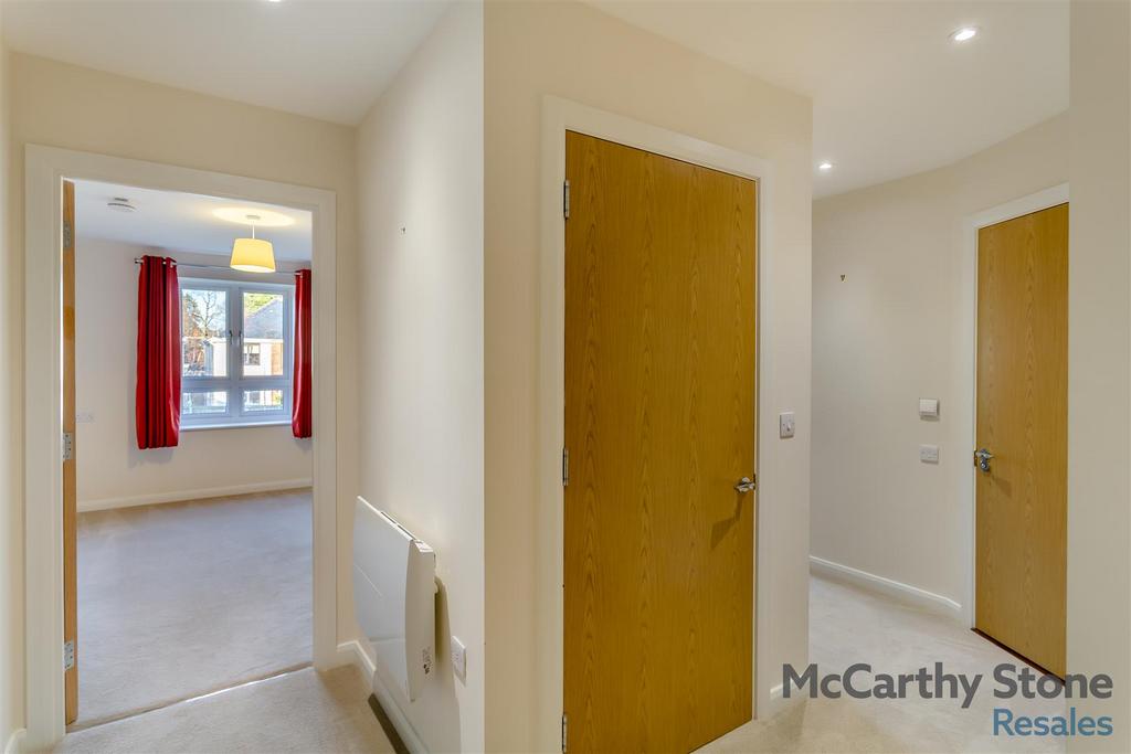 8633338-interior14.jpg