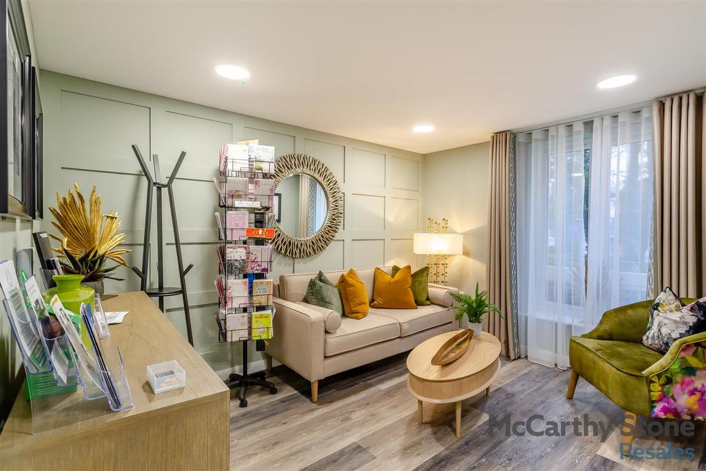 8633338-interior04.jpg
