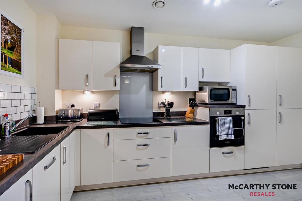 8584417-interior01-800.jpg