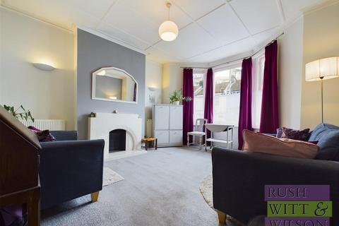 2 bedroom flat for sale, Manor Road, Hastings