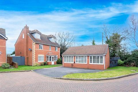 5 bedroom detached house for sale, Wheatsheaf Close, Four Oaks