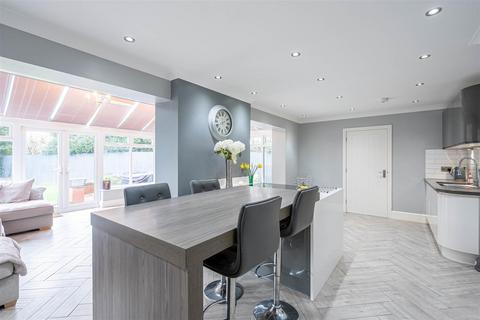 14 Wheatsheaf Close, Sutton Coldfield, B75 5TW