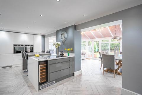 14 Wheatsheaf Close, Sutton Coldfield, B75 5TW