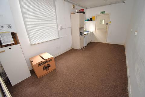 Property to rent, Blaby Road, Wigston, LE18 4SD