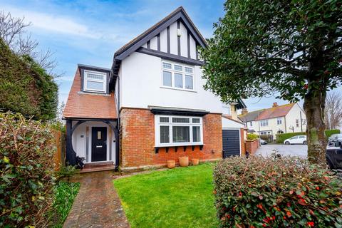 33 Milldown Road, Seaford, BN25 3PB