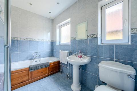 33 Milldown Road, Seaford, BN25 3PB
