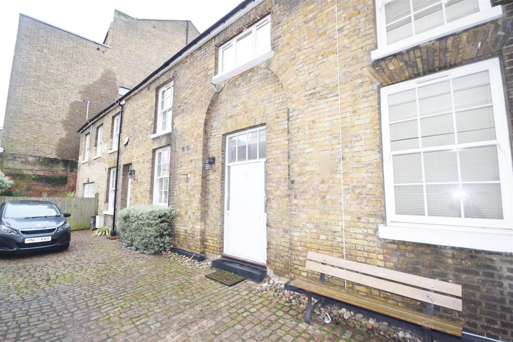 Friars Stile Road, Richmond 2 bed terraced house to rent £3,250 pcm