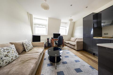 1 bedroom apartment to rent, King Street, Twickenham