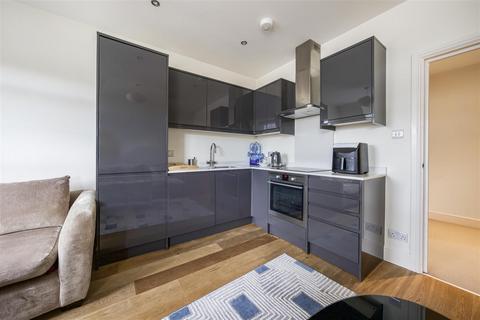 1 bedroom apartment to rent, King Street, Twickenham
