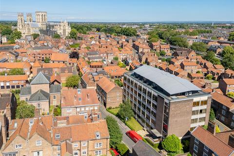 3 bedroom apartment for sale, St. Saviours Place, York, YO1 7PJ