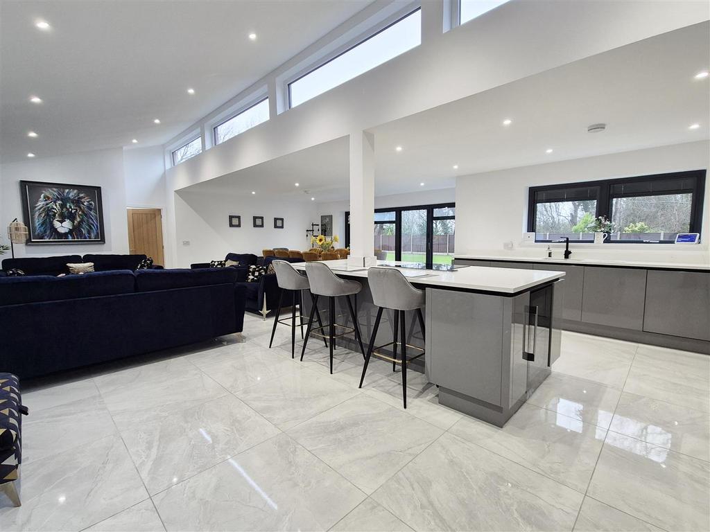Breakfast kitchen
