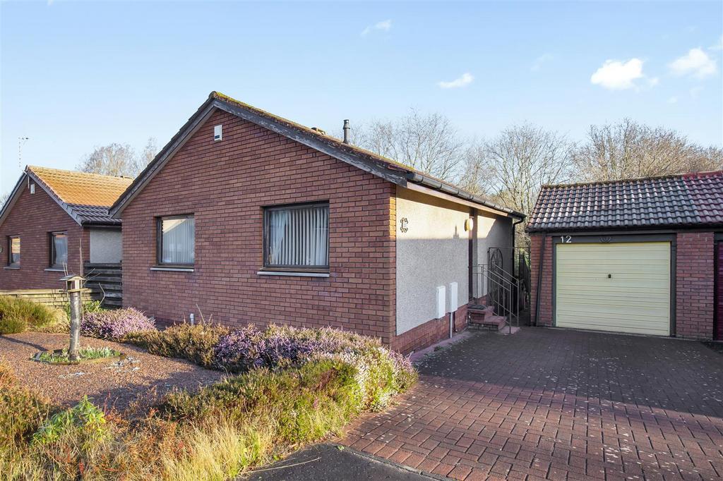 12 The Woodlands, Rosyth, KY11 2JD 2 bed detached bungalow £190,000