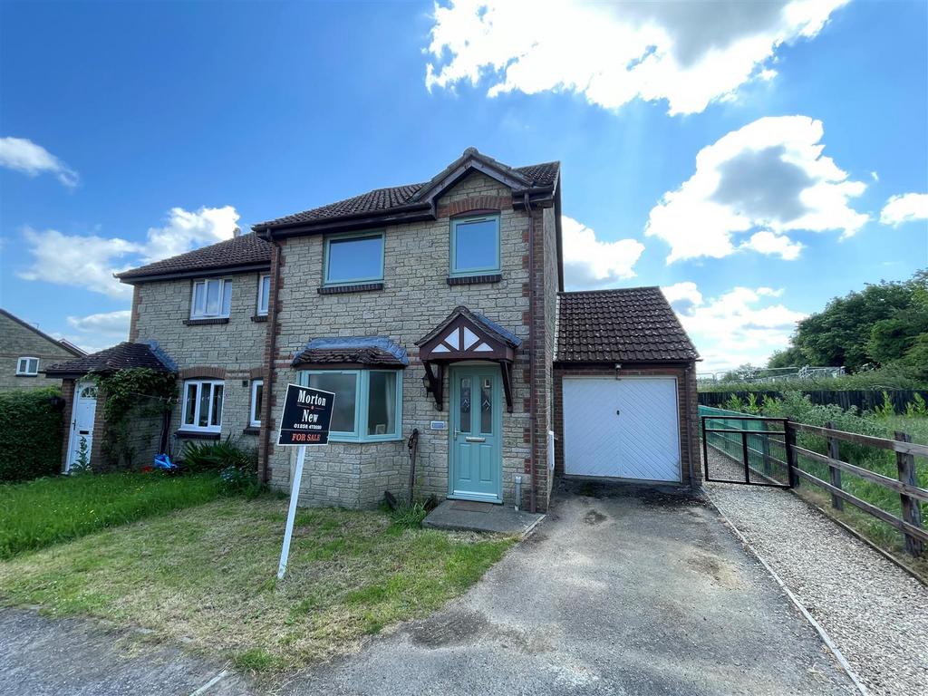 Townsend Green, Henstridge, 3 bed semidetached house for