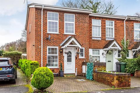 33 Beaconsfield Place, Epsom, KT17 4BD