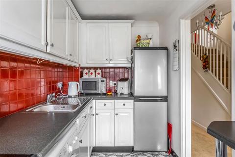 33 Beaconsfield Place, Epsom, KT17 4BD