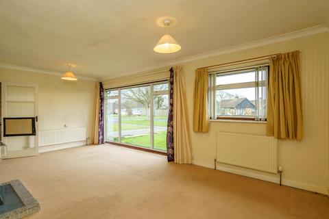 2 bedroom detached bungalow for sale, Marlborough Court, West Meads, Bognor Regis