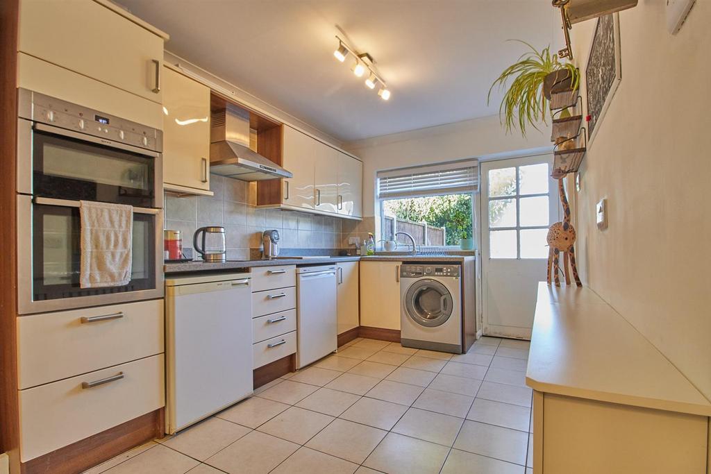Kingsfield Road, Barwell 2 bed semidetached house for sale £210,000