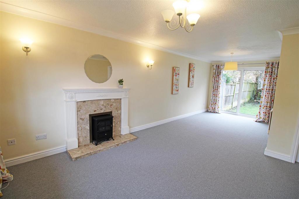 Open Plan Living / Dining