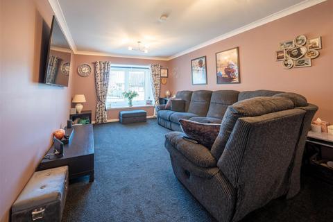 10 Hatton Road, Luncarty, Perth, PH1 3UZ