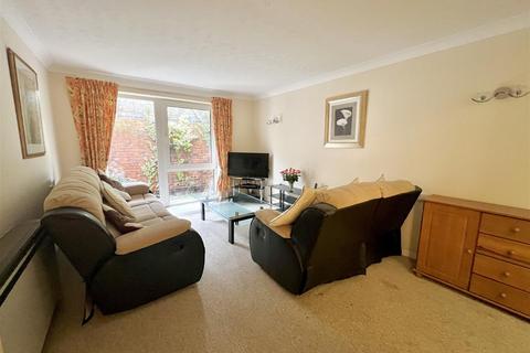 2 bedroom retirement property for sale, Worcester Road, Malvern