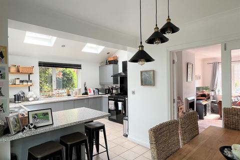 4 bedroom link detached house for sale, Penmere Road, St. Austell