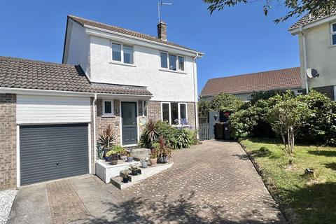 23 Penmere Road, St Austell, PL25 3PE