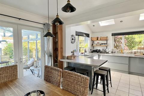 23 Penmere Road, St Austell, PL25 3PE