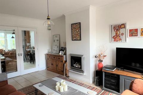 23 Penmere Road, St Austell, PL25 3PE