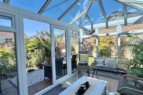 23 Penmere Road, St Austell, PL25 3PE