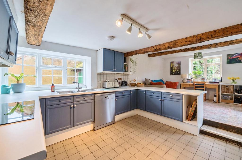 Upper Church Street, Cuddington, Aylesbury 4 bed house for sale £895,000