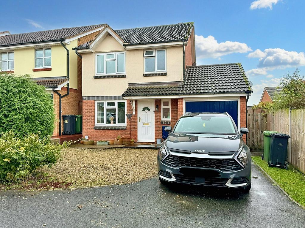 Turnberry Drive, Holmer, Hereford, HR1 3 bed detached house for sale £349,950