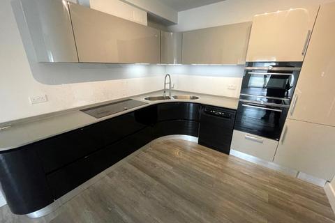 2 bedroom flat to rent, Woodland Way, Mill Hill, NW7