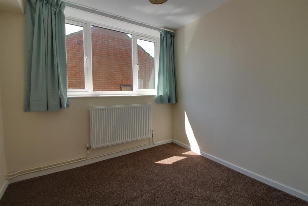 8096 Bedroom 2.jpg