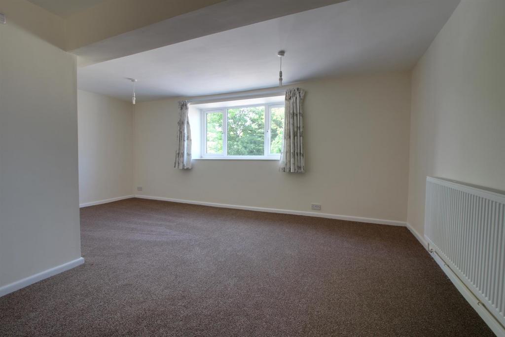 8096 Lounge 2.jpg