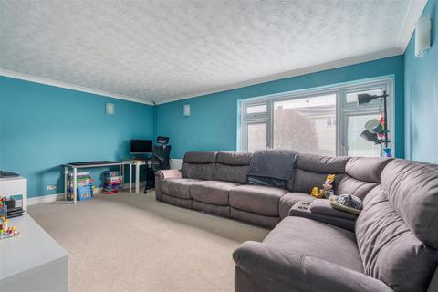 4 bedroom semi-detached house for sale - St. Helens Drive, Wick, Bristol
