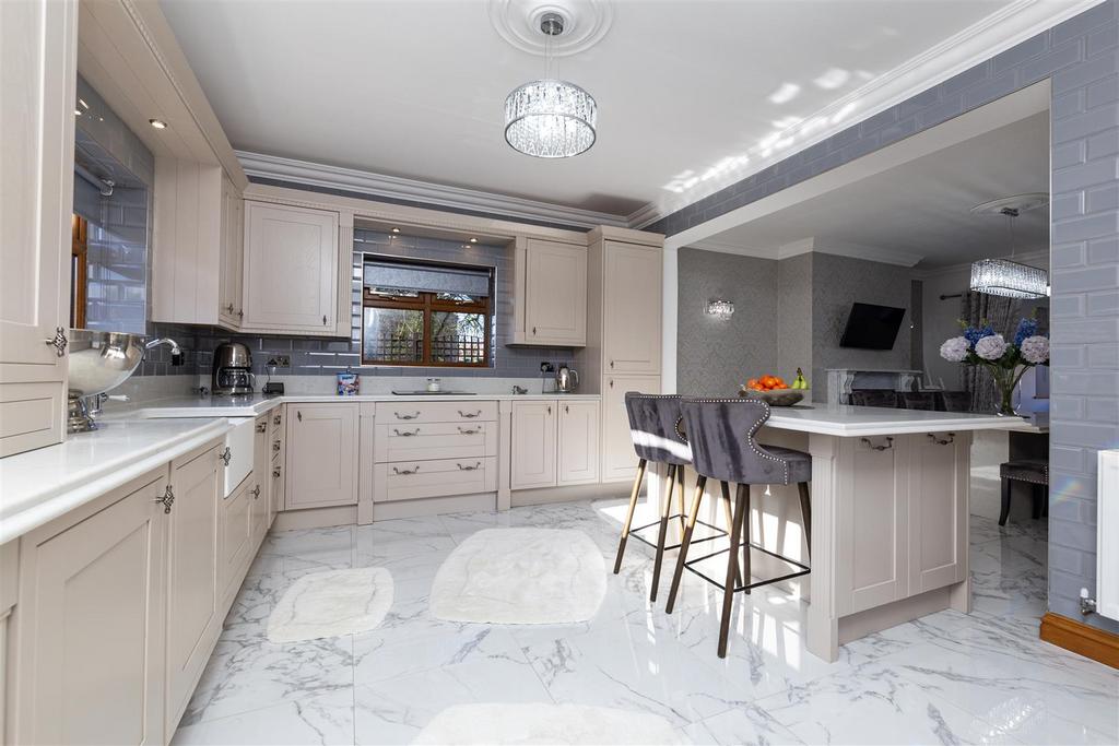 Eastbourne Road, Darlington 4 bed detached house for sale £290,000