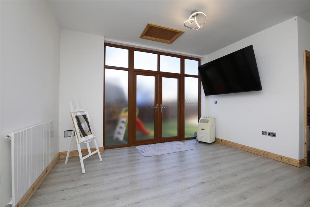 Garden room