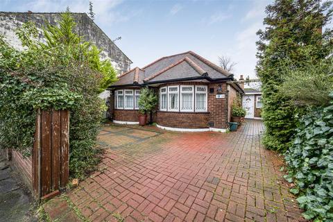 4 bedroom detached bungalow for sale, Jersey Road, Hounslow