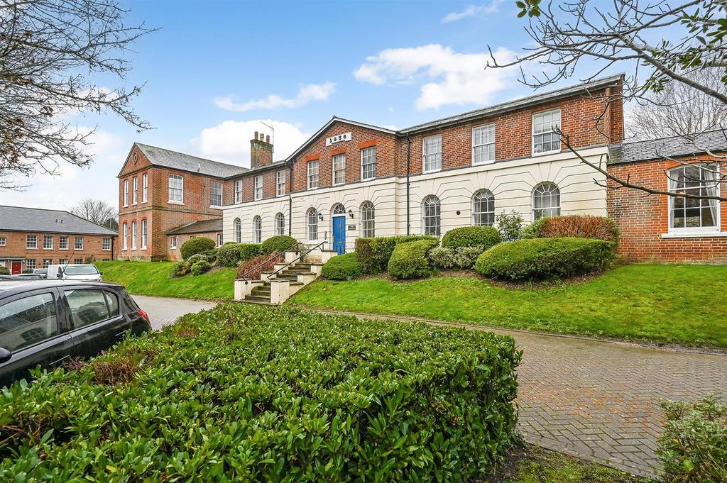 Junction Road, Andover 1 bed flat for sale £155,000