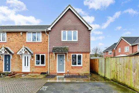 2 bedroom end of terrace house for sale, Ennel Copse, North Baddesley, Hampshire