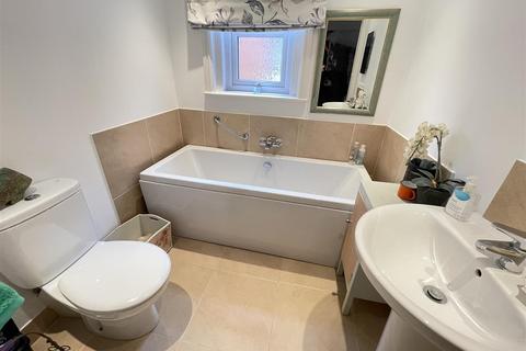 18 Albany Road, Salisbury, SP1 3YH