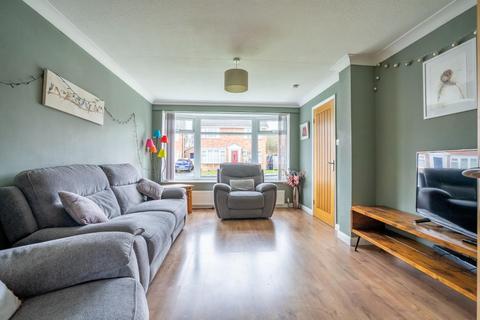 3 bedroom detached house for sale, The Gallops, York