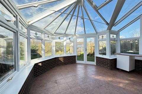 8 Collatons Walk, Bow, Crediton, EX17 6LS