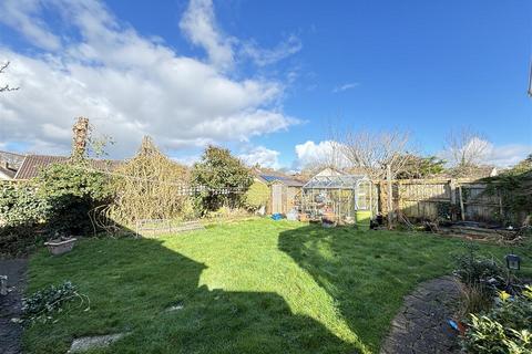 8 Collatons Walk, Bow, Crediton, EX17 6LS