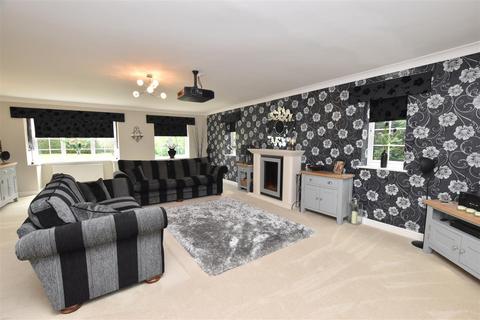 5 bedroom detached house for sale, Humberston Avenue, Humberston DN36