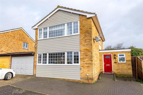 3 bedroom detached house for sale - 31 Cottesford Close, Hadleigh